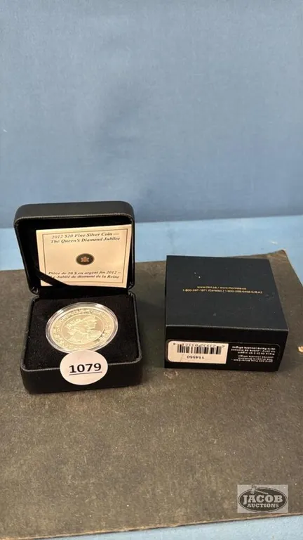 R.C.M 2012 $20 FINE SILVER COIN