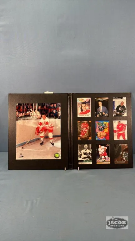 GORDIE HOWE HOCKEY CARDS IN PHOTO FOLDER