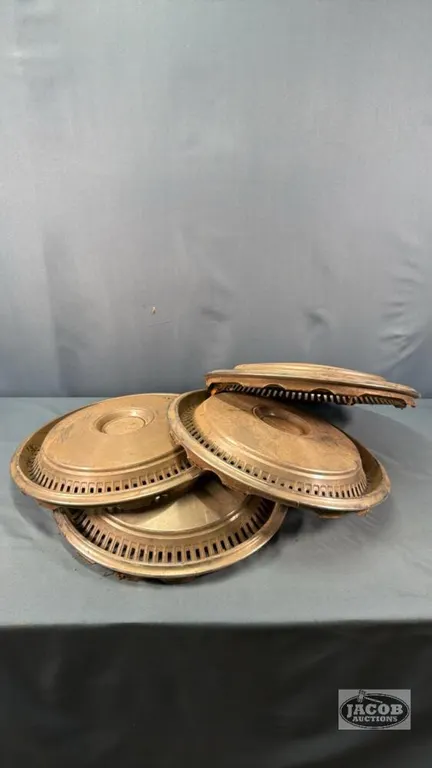 SET OF (4) CHEVY HUB CAPS