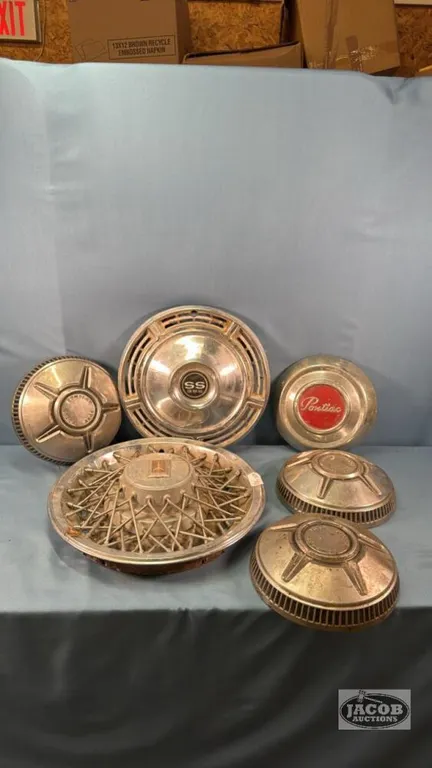 (6) MISC. HUB CAPS