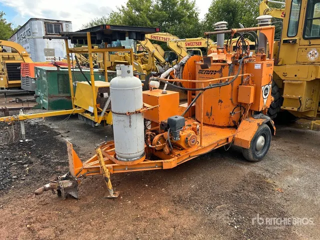 1993 BMA-100 S/A Hydraulic Asphalt Joint Filler