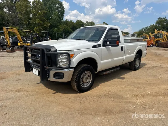 2011 Ford F-250 XL 4x4 Pickup