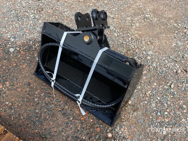 2026 VICSEC VCT600 24 in Tilting Excavator Bucket (Unused)