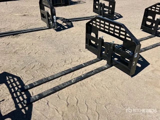 2026 GIYI GY-DHC 60 in Skid Steer Forks (Unused)