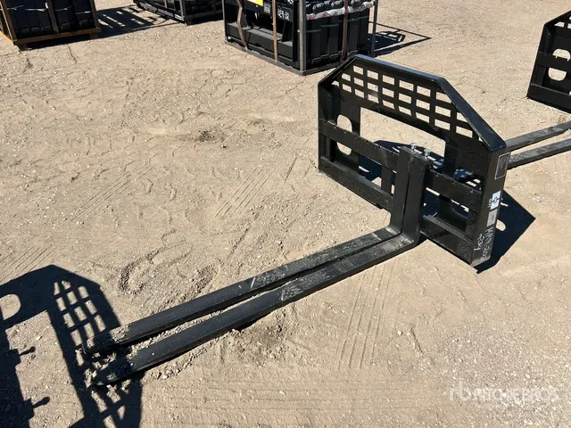 2026 GIYI GY-DHC 60 in Skid Steer Forks (Unused)