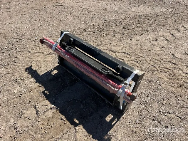 2026 GIYI GY-BF39 39 in Mini Skid Steer Bale Spear (Unused)