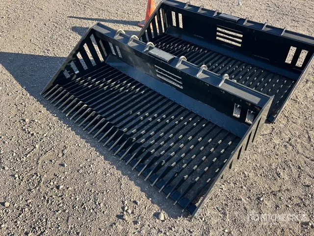 2026 GIYI GY-RB66N 66 in Skeleton Skid Steer Bucket (Unused)
