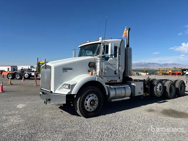 2013 Kenworth T800 Cab and Chassis
