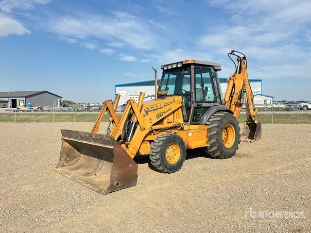 Case 590 Super L Backhoe Loader