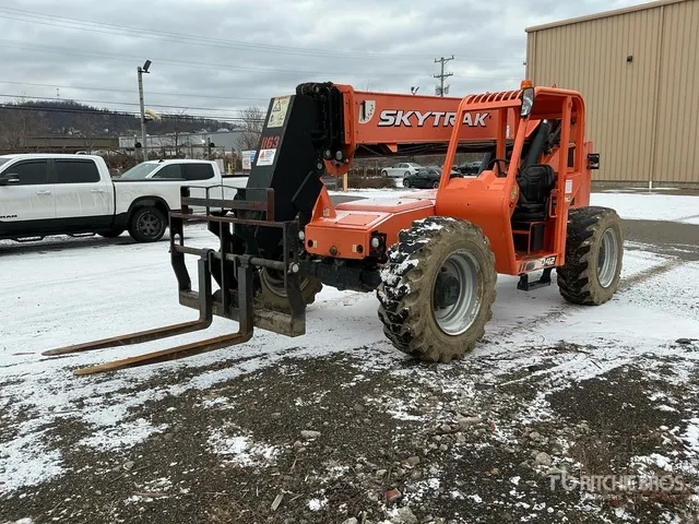 2016 JLG 8042 Telehandler