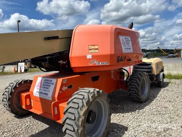 2019 JLG 600S Telescopic Boom Lift