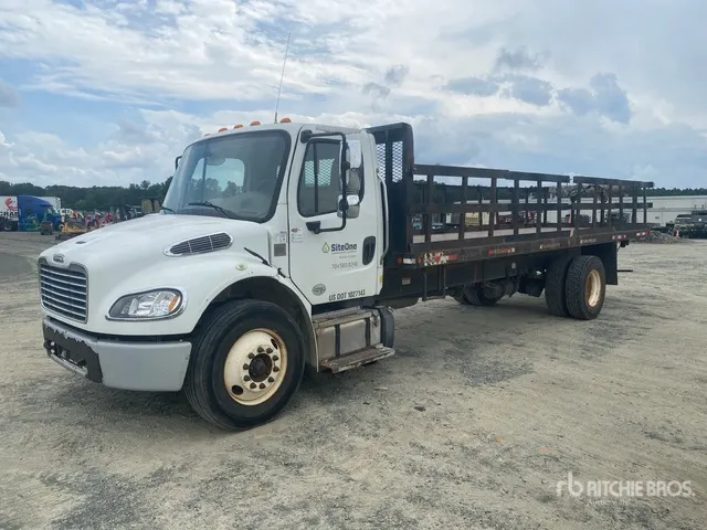 2014 Freightliner M2 106 4x2 S/A Flatbed Truck