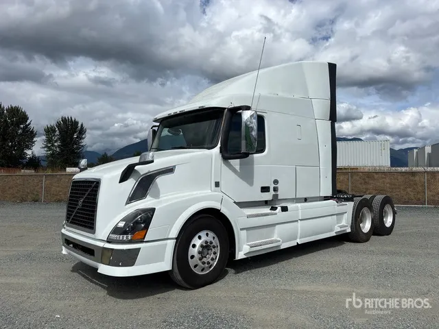 2017 Volvo VNL 6x4 T/A Sleeper Truck Tractor