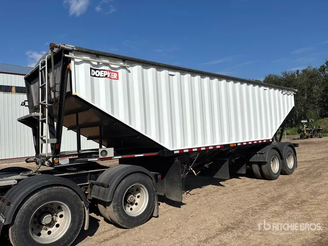 2012 Doepker T/A Grain Trailer