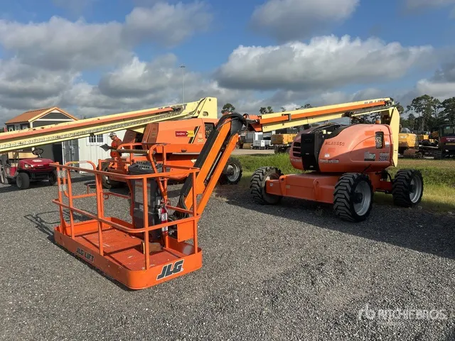 2017 JLG 600AJ 4WD Diesel Articulating Boom Lift