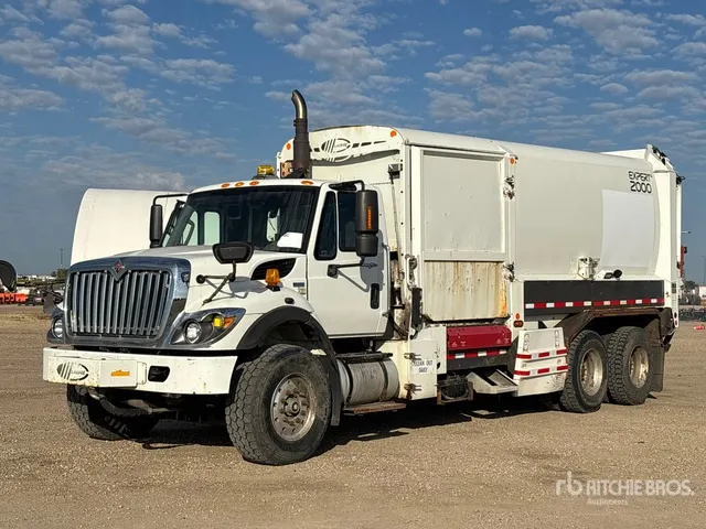2012 International WorkStar 7400 6x4 Side Loader Waste Collection Truck