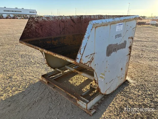 2010 Galbreath H-250 6 ft Self-Dumping Hopper