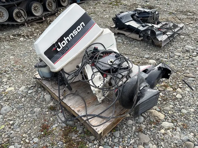 Johnson J120TLCD Boat Engine