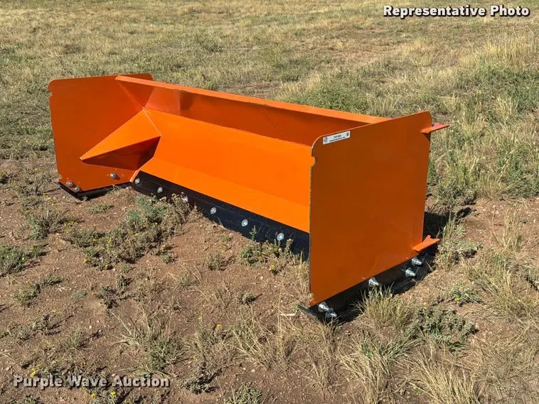 Kit Containers 8' W skid steer snow pusher