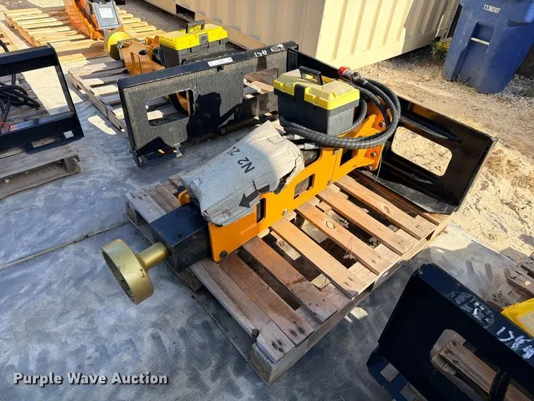 2026 Giyi D680 skid steer post driver