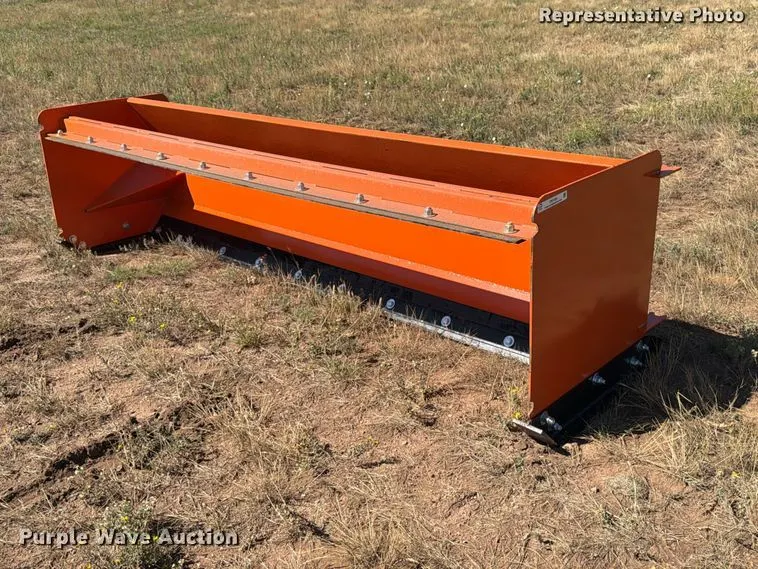 Kit Containers 10' W skid steer snow pusher