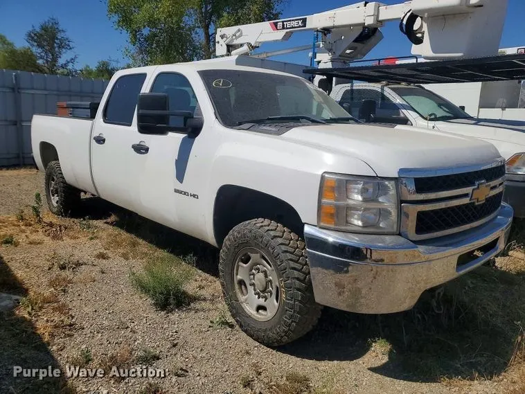 2012 Chevrolet Silverado 2500HD Crew Cab pickup truck