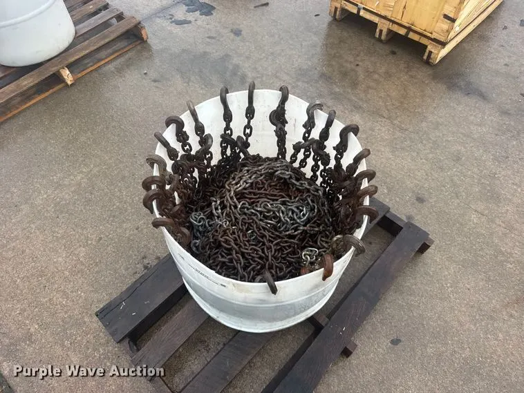 Approximately 20 load chains