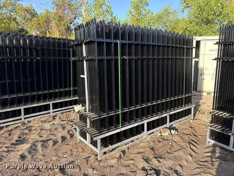 (22) 2024 EINGP F10 fence panels