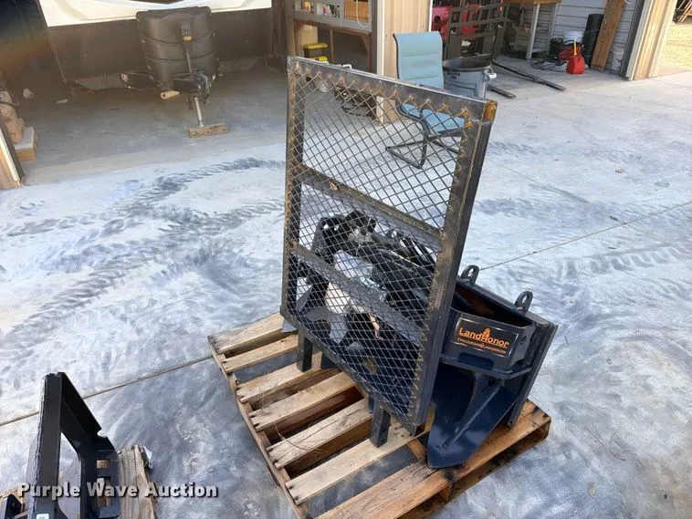 2025 LandHonor FW-13-15000G skid steer winch