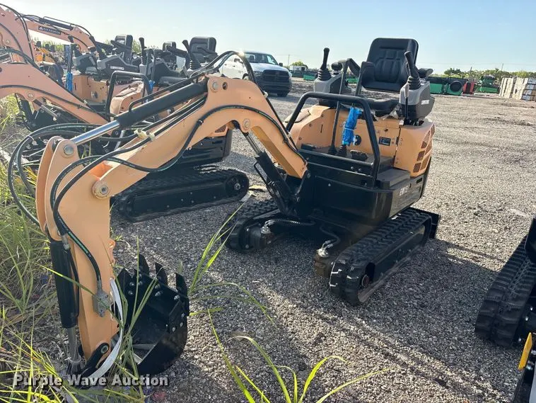 2024 Erie EM15 mini excavator