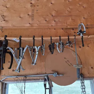 Assorted Gear Pullers, Spring Compressor and Scale
 UNRESERVED