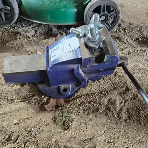 Blue Bench Vise
 UNRESERVED