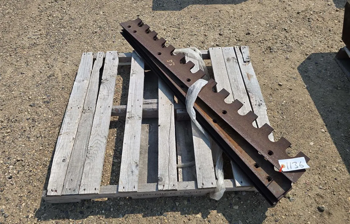 (5) 5' Grader Blades
UNRESERVED