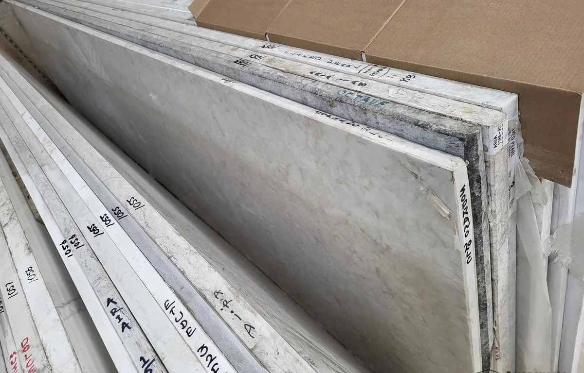 (4) Assorted 1/2 Sized Quartz Slabs
UNRESERVED