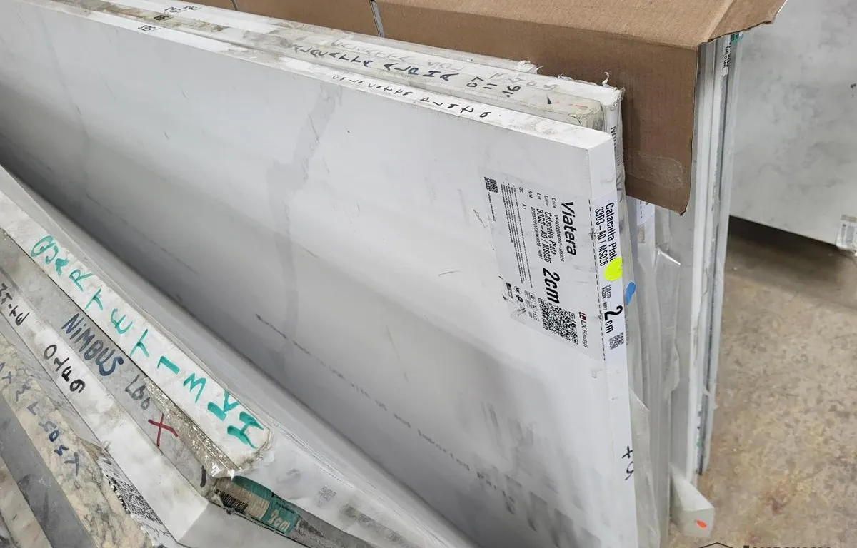 (4) Assorted 1/2 Sized Quartz Slabs
UNRESERVED