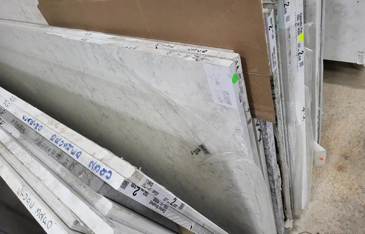 (3) Assorted 1/2 Sized Quartz Slabs
UNRESERVED