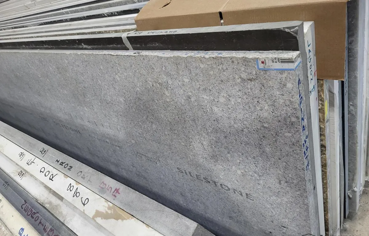 (4) Assorted 1/2 Sized Quartz Slabs
UNRESERVED