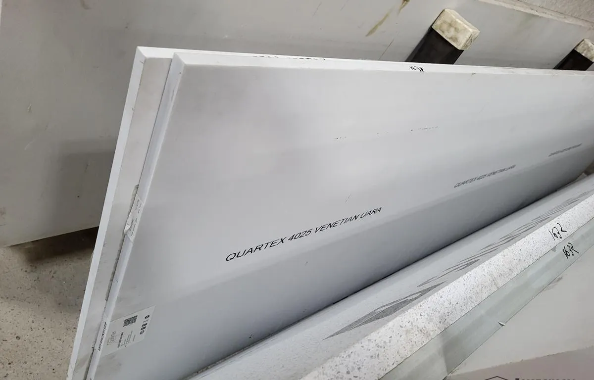 (2) Assorted 1/2 Sized Quartz Slabs
UNRESERVED