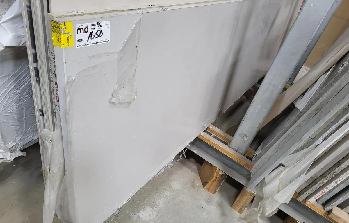 (2) Assorted 1/2 Sized Quartz Slabs
UNRESERVED