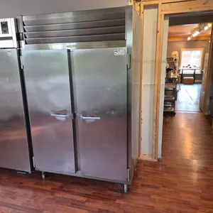 Traulsen ALT232NUT-FHS Two-Door Reach-In Freezer
 UNRESERVED