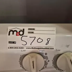 Maytag Performa Electric Range
 UNRESERVED