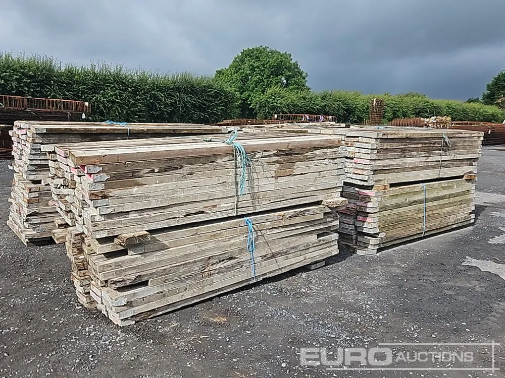 8' Scaffolding Boards (200 of)