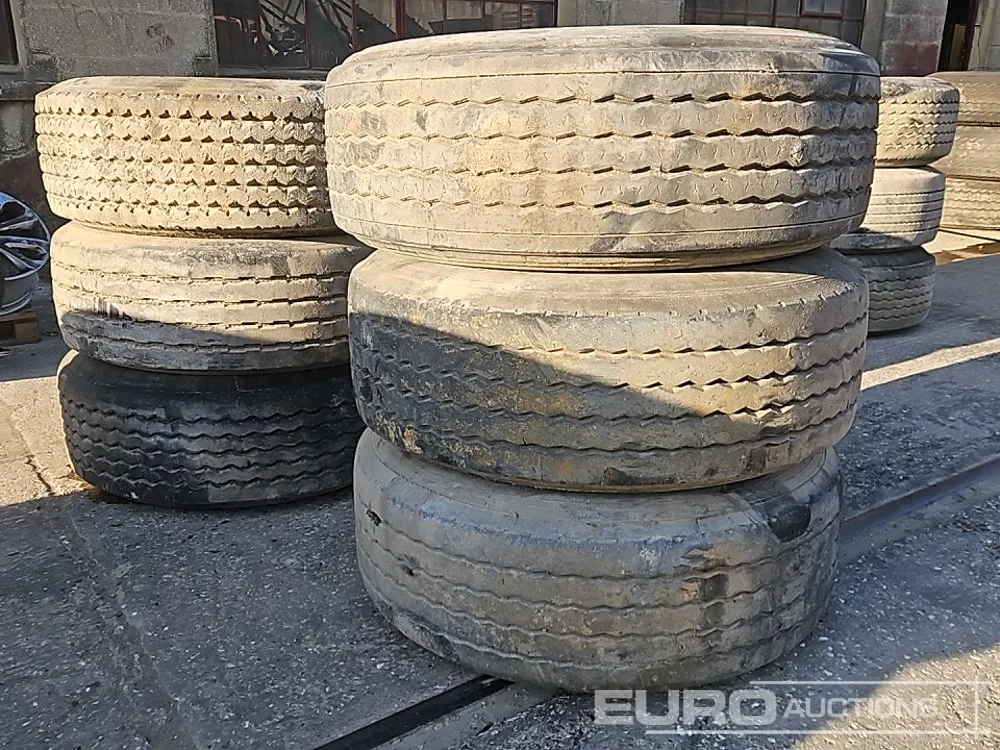 385/65R22.5 Tyre & Rim (6 of)