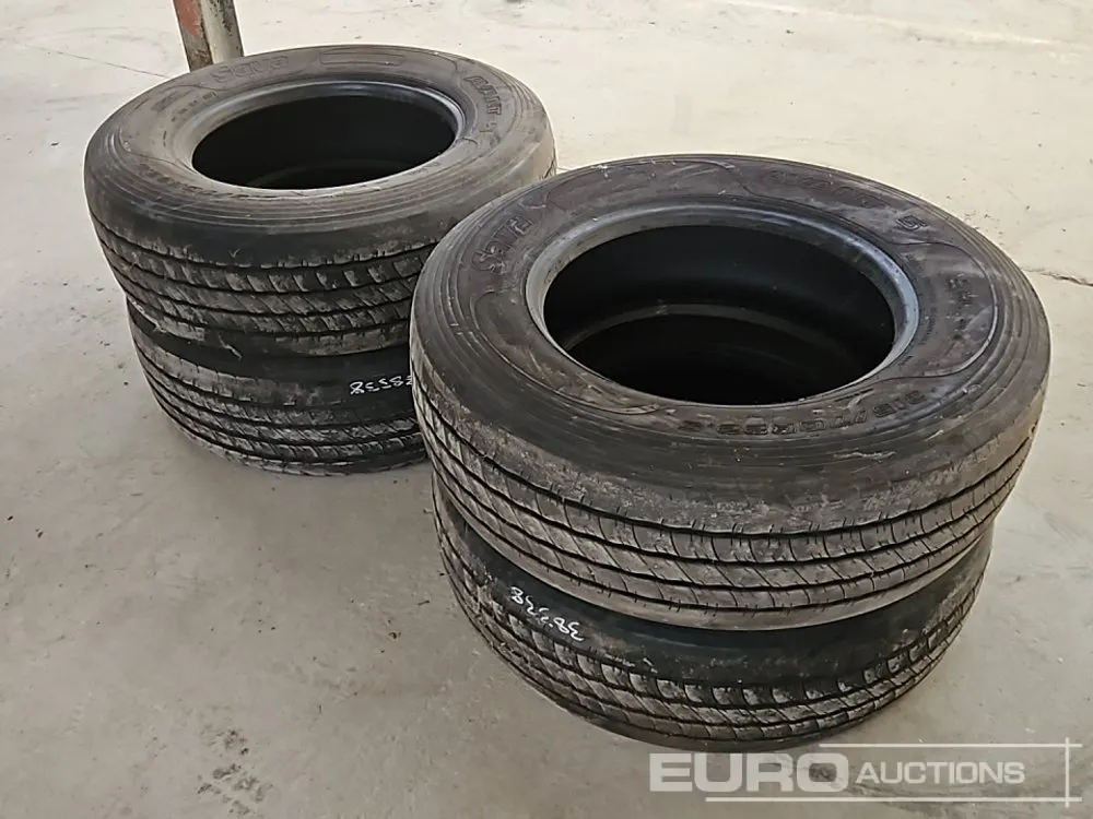 315/70R22.5 Tyre (4 of)