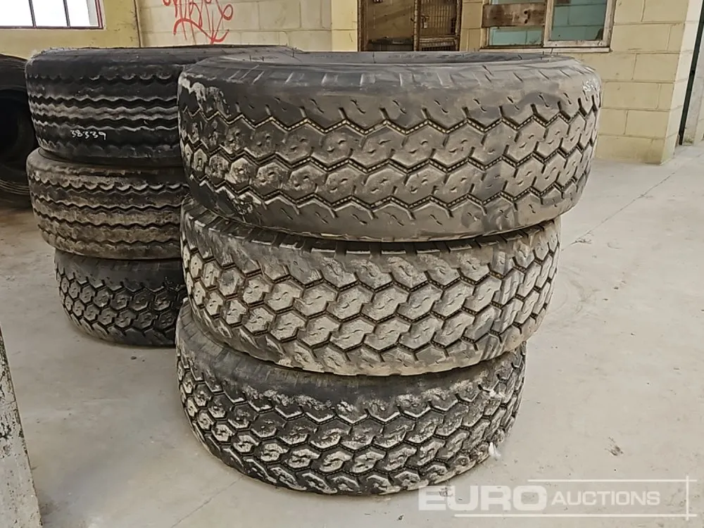 385/65R22.5 Tyre (6 of)