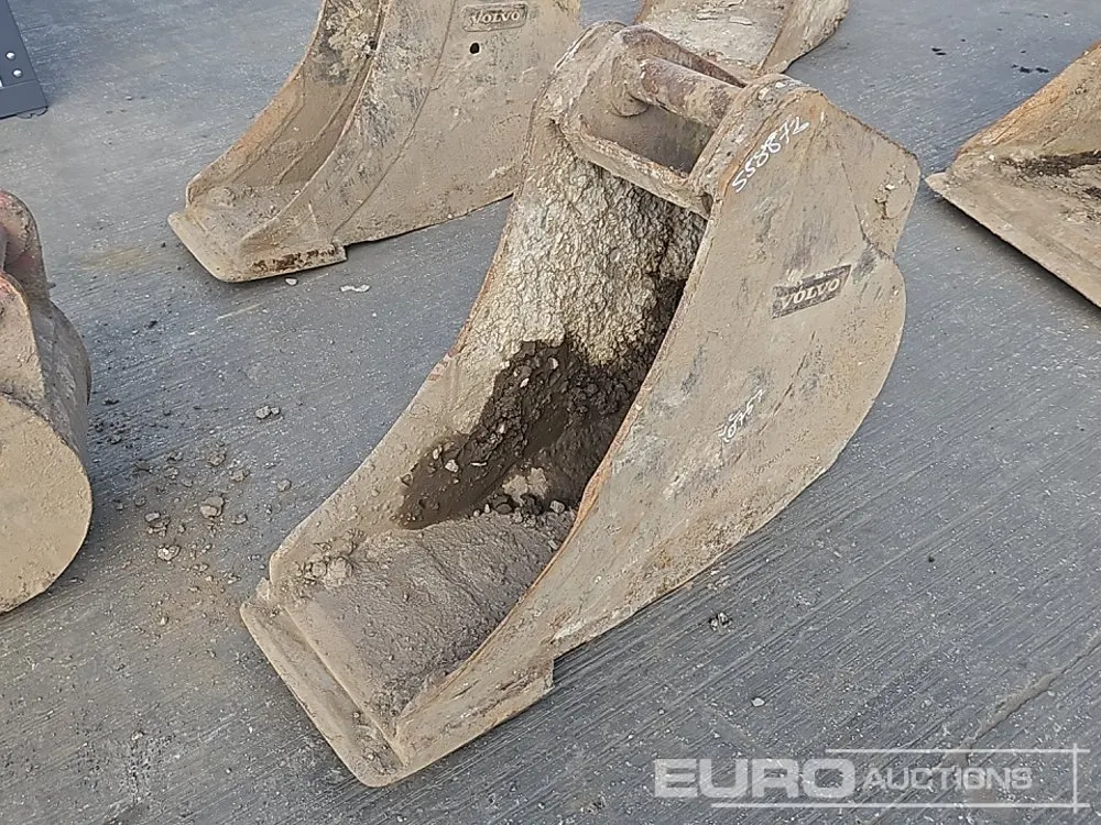 Volvo 18" Digging Bucket 65mm Pin to suit 13 Ton Excavator