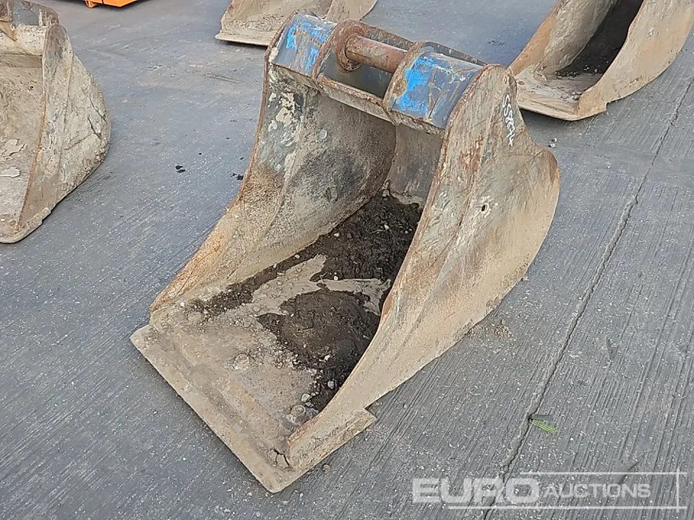 Miller 30" Digging Bucket 65mm Pin to suit 13 Ton Excavator