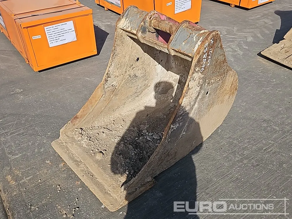 30" Digging Bucket 65mm Pin to suit 13 Ton Excavator