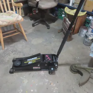 Torin 3-Ton Floor Jack