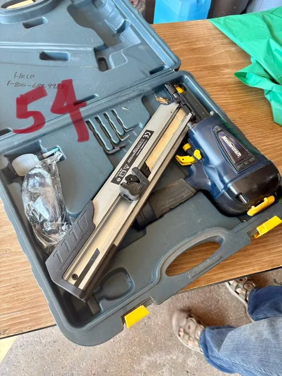 Mastercraft Framing Air Nailer with Case